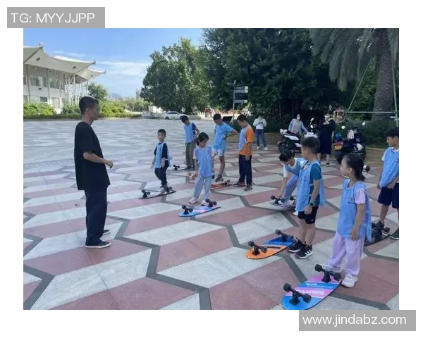 广州滑板队默契配合探秘：团队精神与技巧的完美结合