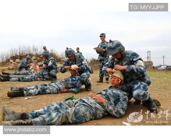 武汉攀岩队边路渗透战术解析与实战应用探讨 武汉攀岩队边路渗透战术解析与实战应用探讨